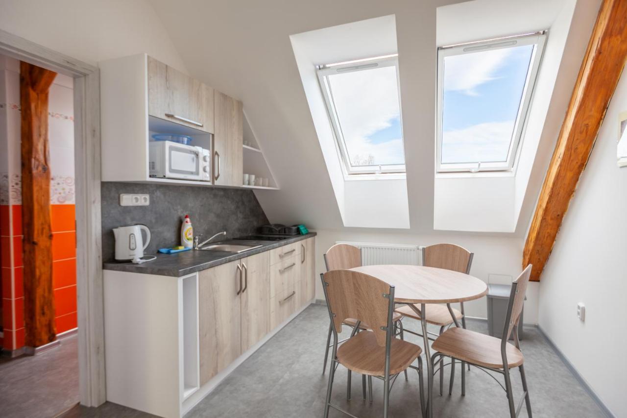 Apartmany Domek U Lesa Bítov Eksteriør billede